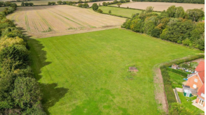Plot for sale in Saffron Walden photo